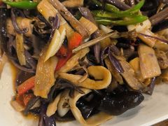 -小厨子私房菜·云南美食店