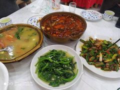 -乡土特色.冷锅鱼.牦牛肉汤锅