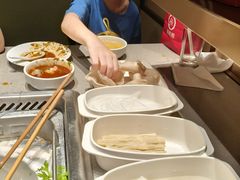 -海底捞火锅(金山百联店)
