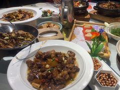 -鄱阳湖·江西小炒·瓦罐煨汤(五道口店)