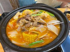 襄阳砂锅牛三鲜-莲餐厅·湖北菜·藕汤是头牌(愚园路店)