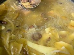 -菌海森林·非遗野生菌火锅(西山区滇池路摩根道店)