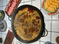 -旧街市鲜货老火锅(大光路店)
