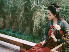 -翩若国风汉服体验馆