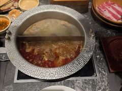 -牛YO寿喜烧·铁板烧和牛火锅自助(市府恒隆店)