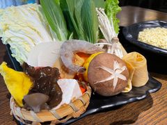 -呷哺呷哺(延安西路店)