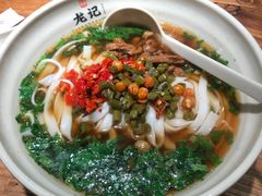 -湘人龙记老长沙米粉(鸟巢店)