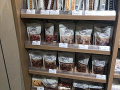 -MUJI无印良品(滨江宝龙城店)