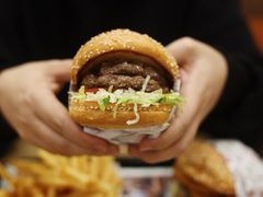 -The Habit Burger Grill 哈比特汉堡(复兴soho店)