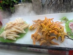 -四囍码头海鲜烧烤自助火锅(外滩南京东路悦荟广场店)