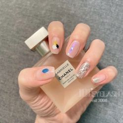 -吉吉靓甲美睫