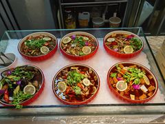 -遇上西雅图多融合海鲜自助餐厅(中房金谊广场店)