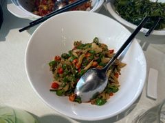 青椒紫苏炒河蚌肉-时间仓(月湖公园店)