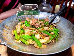 -费大厨辣椒炒肉(万家丽一店)
