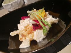 凤梨虾球-穹六人间 people 6(岳阳路店)