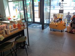 -星巴克臻选(青岛麦凯乐分店)