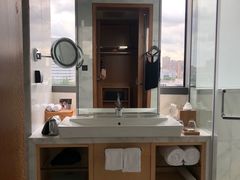 -上海漕河泾万丽酒店