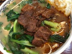 -金杨拉面王小吃面馆·牛三宝面·红烧牛肉粉