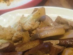 -老鼎万春卤菜(五代传承创始老店)