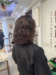 -镁连社·美联社