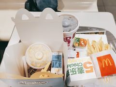 -麦当劳(轻轨曹杨路店)
