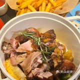 哇塞，我在花园里吃的漂亮饭！！