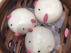 奶黄猪仔包-稻香酒家·34年老字号·港式粤菜(汉街店)