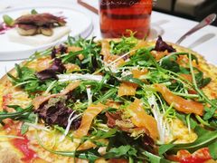 芝麻菜三文鱼披萨-赤火牛排(金狮广场店)