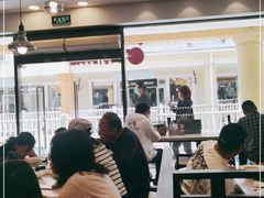 大堂-康师傅私房牛肉面(马泉营奥莱店)