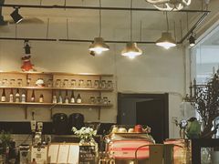-怪兽咖啡 Monster Cafe