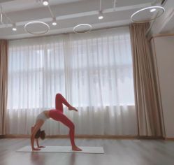 -亚太瑜伽普拉提学院