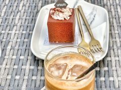 -UNI UNI(环亚凯瑟琳店)