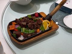 -海派美食·家宴海鲜青岛菜·石锅鲽鱼头(东方城店)