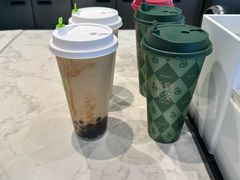 -奈雪的茶(优特汇店)