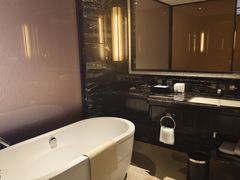 -中山利和希尔顿酒店