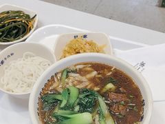 -好一家牛肉粉(山东路家乐福店)