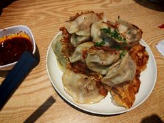 -三好食堂(煎饺·馄饨·肉饼米线·盛世广场店)