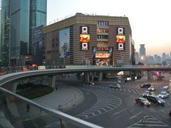 -陆家嘴空中步行连廊