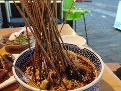 -大众跷脚牛肉馆·非遗传承单位(峨眉山店)