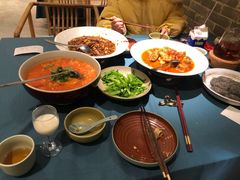 -忆江南·临江鱼馆