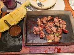 焦糖菠萝牛肋条-一沙一城·岩烤牛扒(深圳首店)