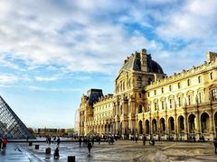 -卢浮宫