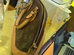 -爱回收·手机回收维修(上海虹口龙之梦店)