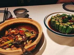 -八府香鸭·啫啫煲(华山路店)