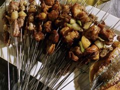 -清真磊磊烧烤老店(饮虎池街34号店)