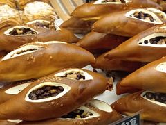 核桃红豆碱水-Dough&Joe团憩(瑞虹天地月亮湾店)