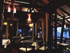 -Dash Teak House
