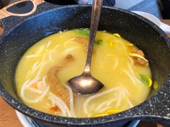 云南过桥米线-云海肴·汽锅鸡·云南菜(天山百盛优客店)