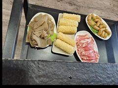 -灶知轩湘西石锅鱼(万佳广场店)