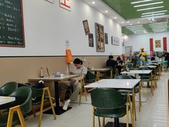 -汤小云火锅米线(钻汇广场店)